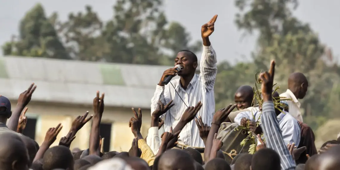 Crisis of Democratic Political Legitimacy and Emerging Populism in ...