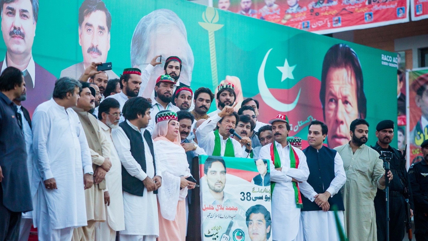 Tehreek-e-Insaf (PTI) Chairman, Imran Khan addresses to public meeting held at Shahi Bagh in Peshawar, Pakistan on May 27, 2015. Photo: Awais Khan