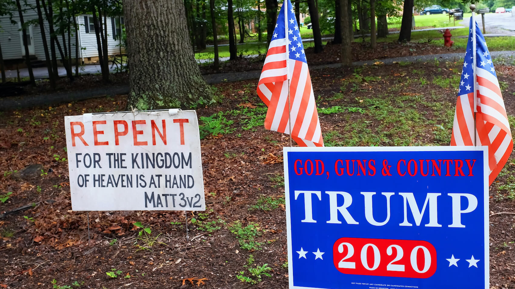 A homeowner displaying their political affiliation and religious devotion on their front lawn in Forest, Virginia, USA, on August 21, 2020. Photo: Shutterstock.