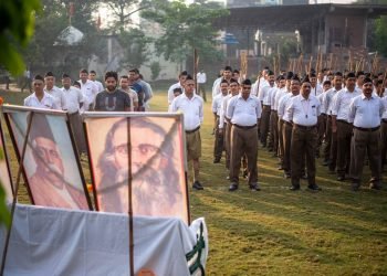 Volunteers of Rashtriya Swayamsevak Sangh (RSS) on Vijyadashmi festival, a large gathering or annual meeting during Ramanavami a Hindu festival in Ghaziabad, Uttar Pradesh on October 19, 2018. Photo: Pradeep Gaurs.