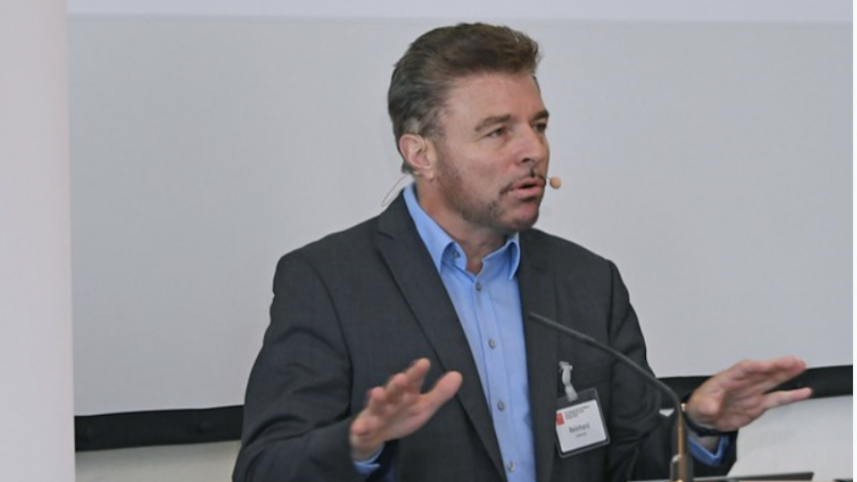 Professor Dr. Reinhard Heinisch, a leading expert on Austrian politics from the University of Salzburg.
