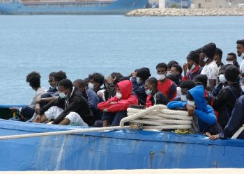 Disembarkation of 300 migrants from Libya from the German rescue ship Sea-Watch 3 in Pozzallo, Province of Ragusa, Italy, on June 9, 2022. Photo: Alec Tassi.