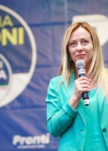 Giorgia Meloni, leader of the Fratelli d’Italia party and candidate for prime minister, during an electoral rally in Turin, Italy, September 2022. Photo: Mike Dot.