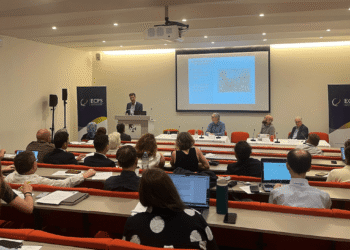 Roundtable I of the ECPS–Oxford Conference 2025, held on July 1–3 at St Cross College, was titled “Politics of the ‘People’ in Global Europe.” Chaired by Professor Jonathan Wolff, the session featured presentations by Professor Martin Conway, Professor Aurelien Mondon, and Professor Luke Bretherton.