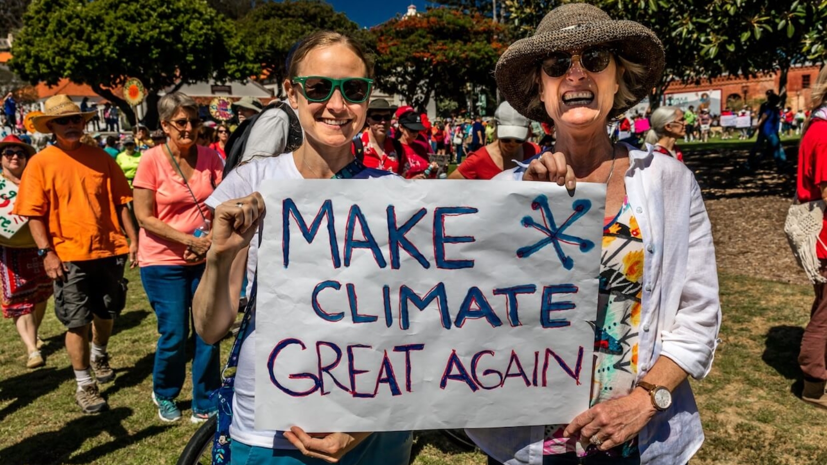 Protesters demonstrate on Earth Day against President Trump’s environmental policies in Ventura, California, on April 29, 2017. Photo: Joe Sohm.