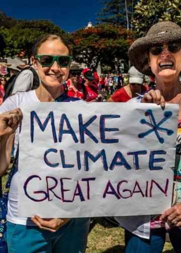 Protesters demonstrate on Earth Day against President Trump’s environmental policies in Ventura, California, on April 29, 2017. Photo: Joe Sohm.