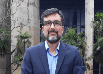 Dr. André Borges is an Associate Professor of Political Science at the University of Brasília.