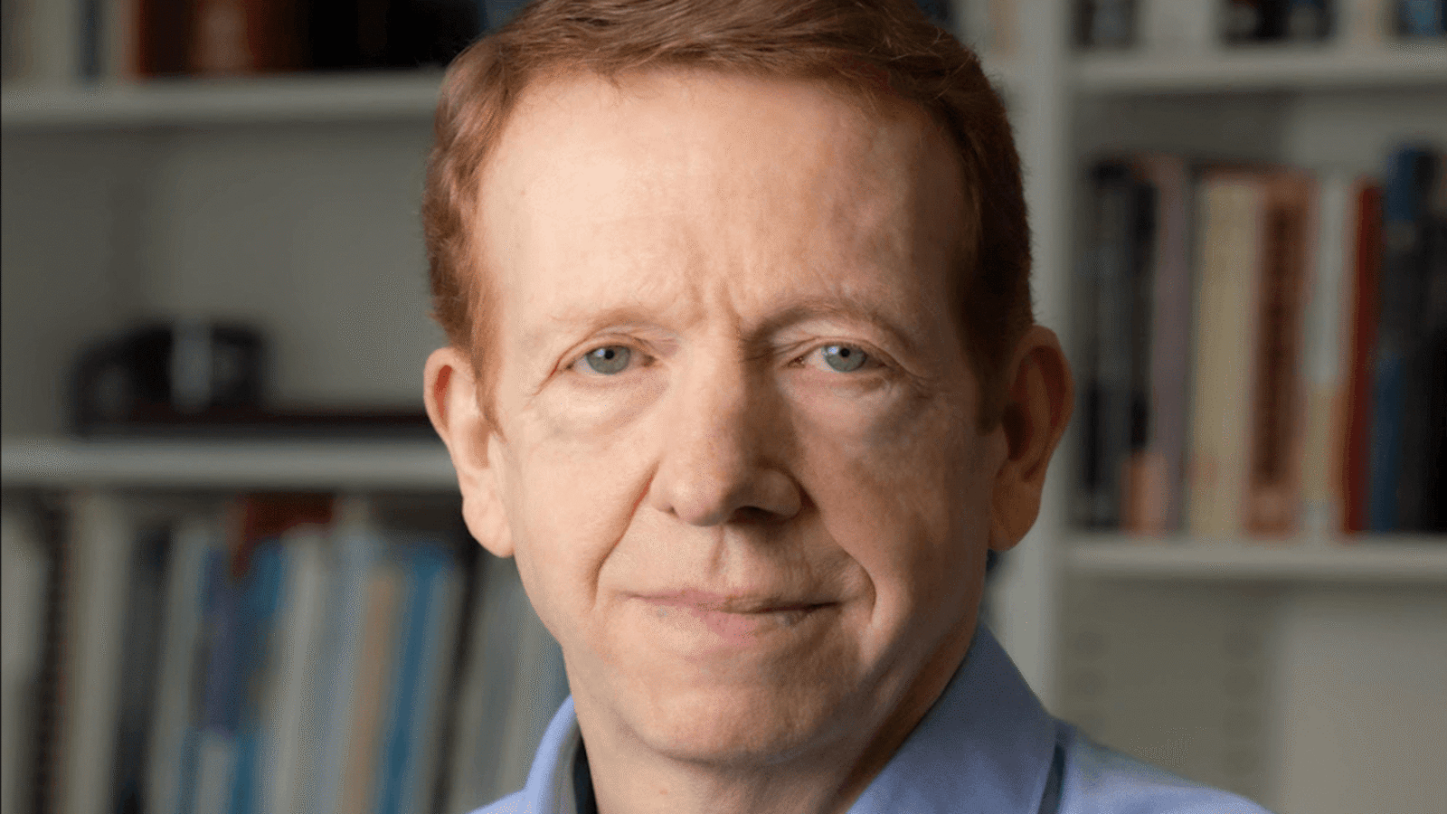 Dr. Thomas Carothers.