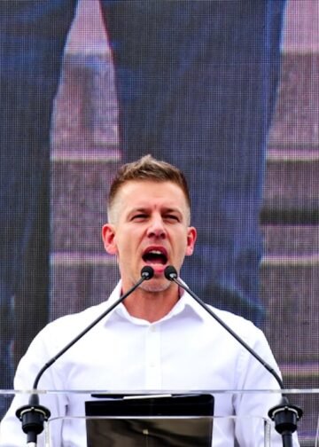 P&eacute;ter Magyar.