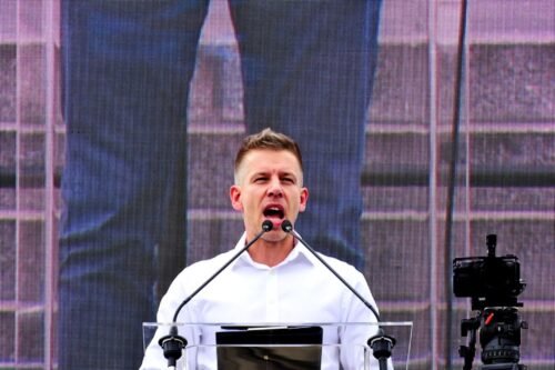 Péter Magyar.