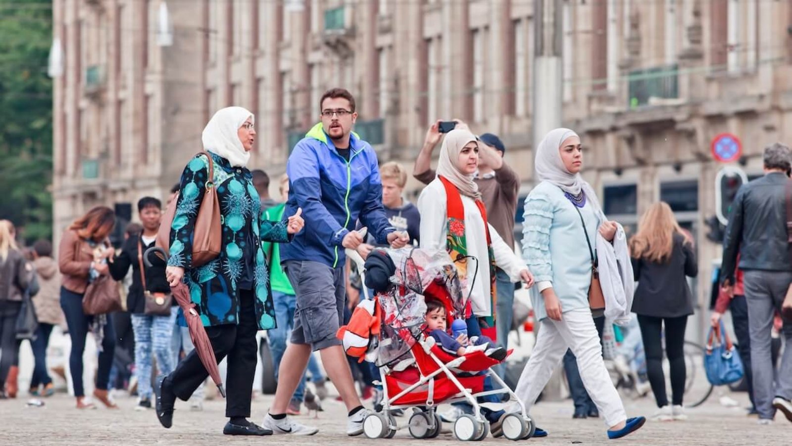 Amsterdam, Muslims.