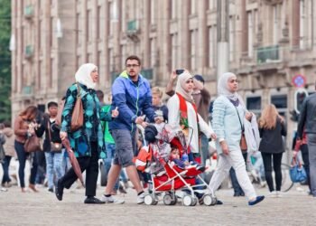 Amsterdam, Muslims.