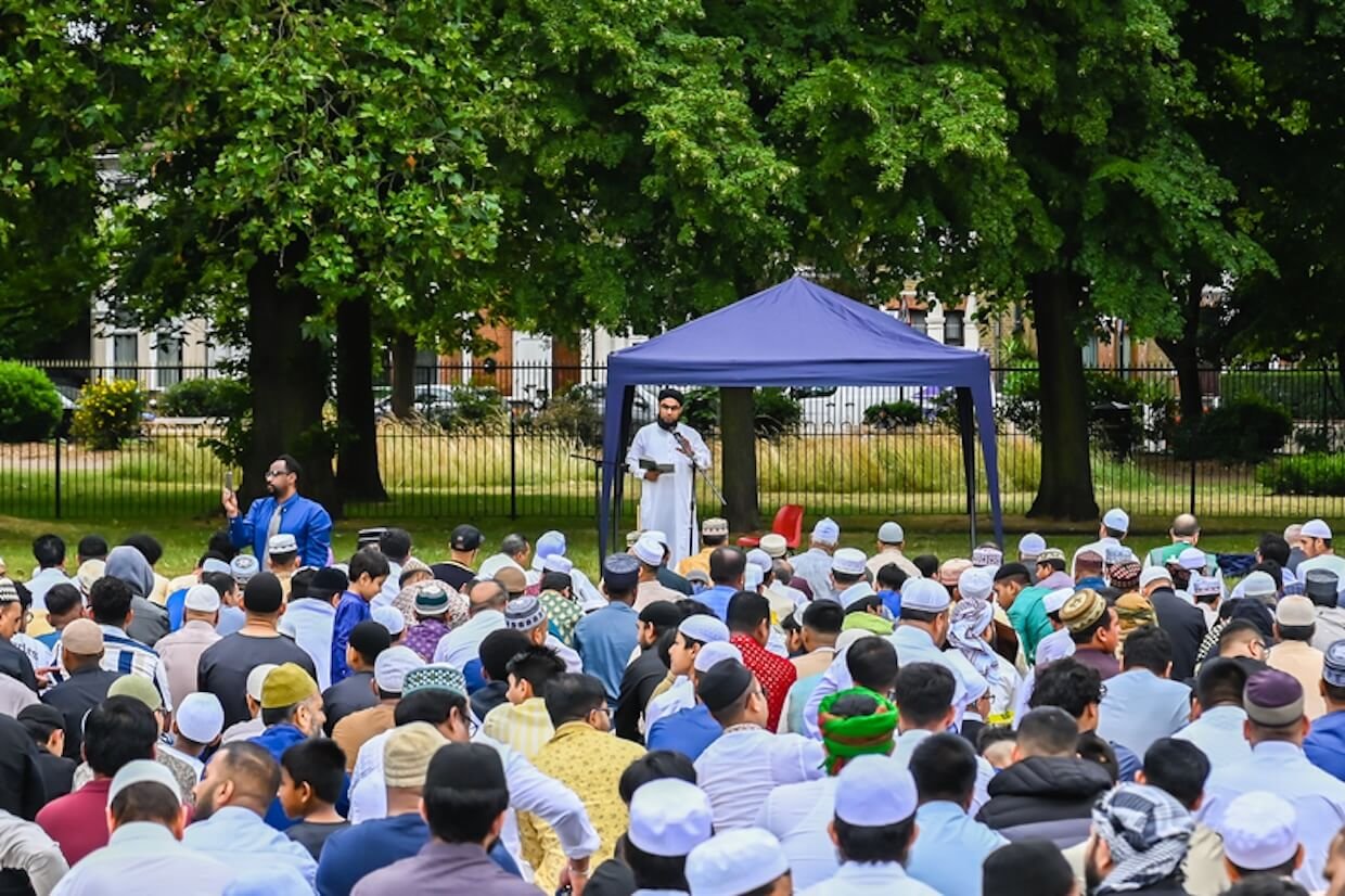 Muslim worshippers, UK.