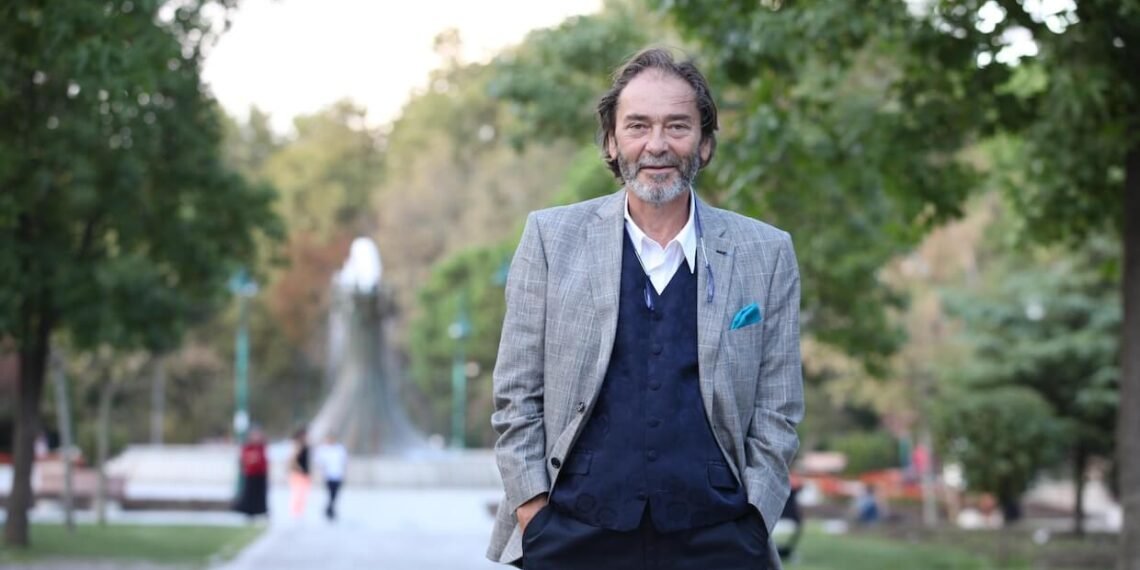 Professor Cengiz Aktar.