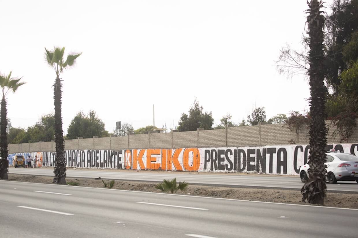 A campaign mural promoting Keiko Fujimori.