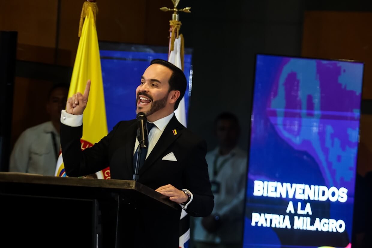 President-elect Abelardo de la Espriella and Vice President-elect Jose Manuel Restrepo.