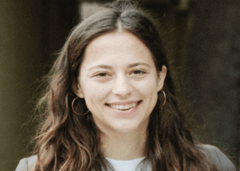 Dr. Hanna Folsz.
