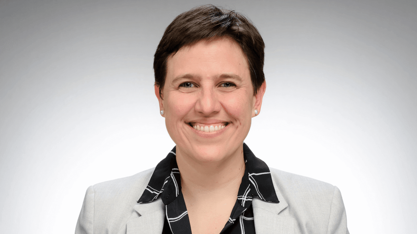 Associate Professor Laura Gamboa