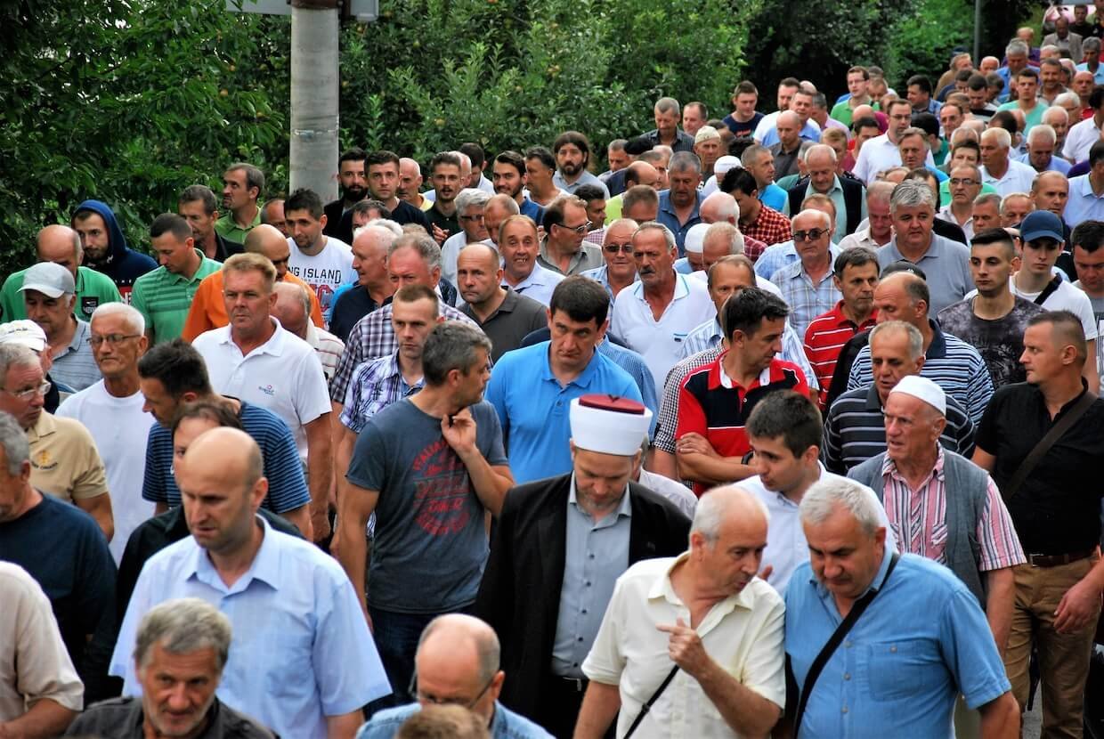 Bosnia, funeral.