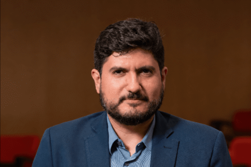 Associate Professor Guilherme Casarões.