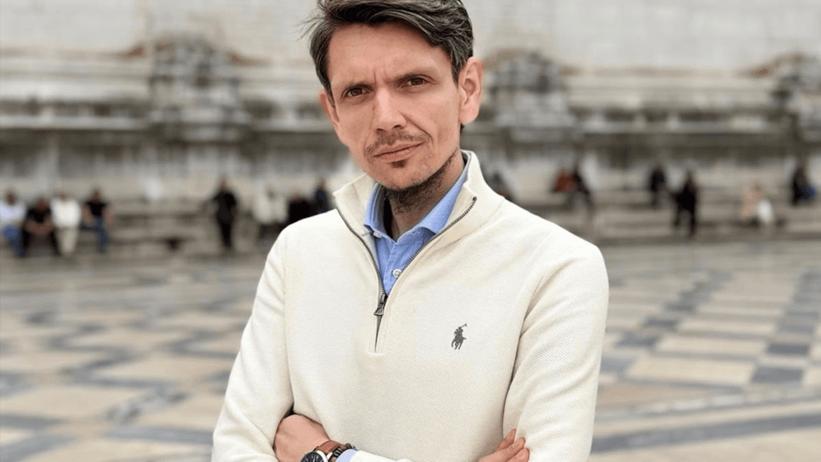 Dr. Jasmin Hasanović.